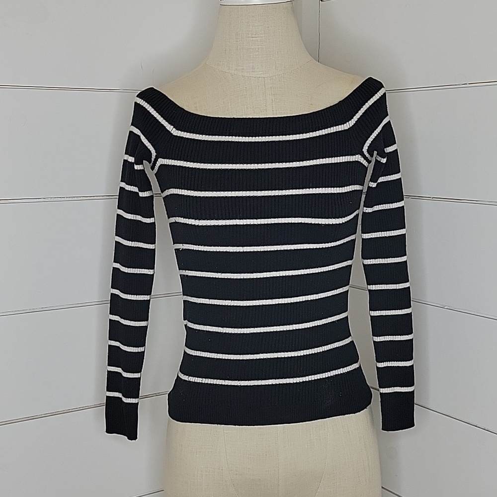 American Eagle Outfitters xxs black and white stripe sweater